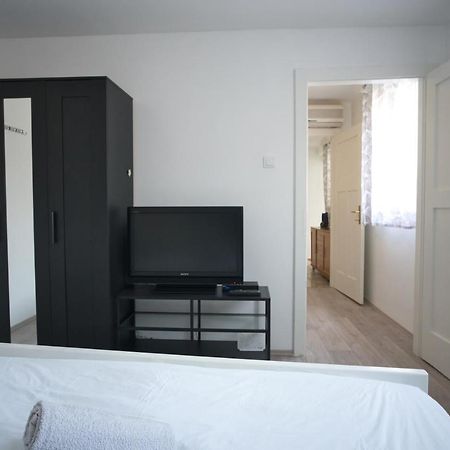 Apartment Fly Split Buitenkant foto