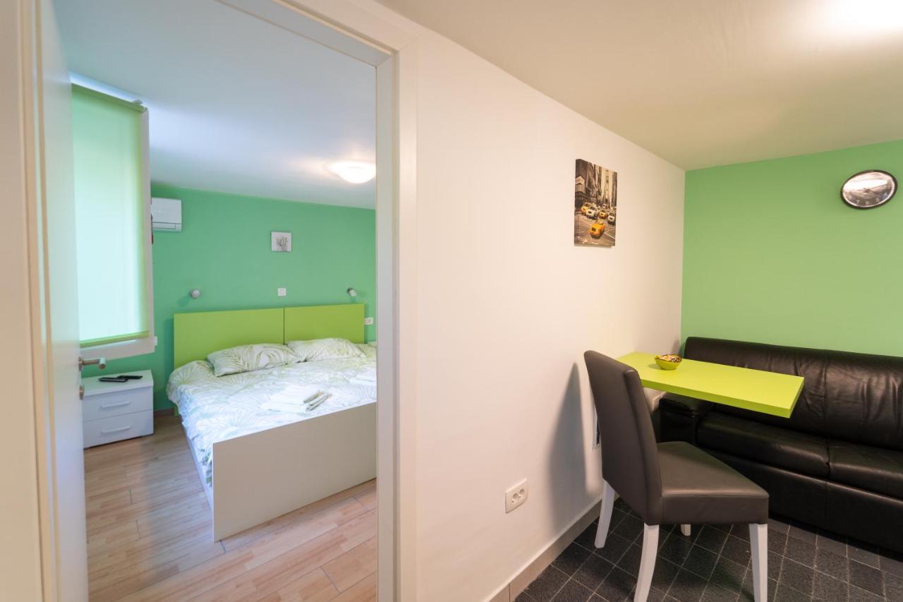 Apartment Fly Split Buitenkant foto
