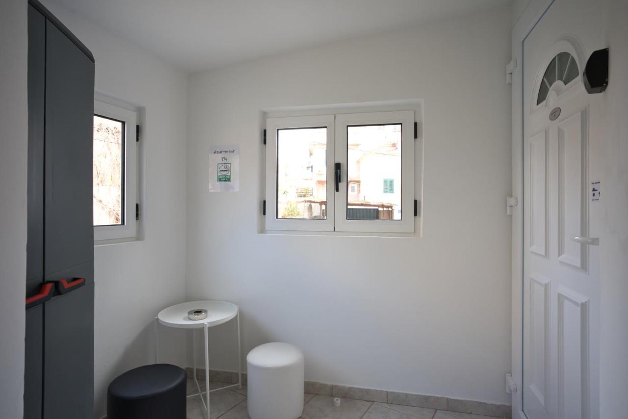 Apartment Fly Split Buitenkant foto